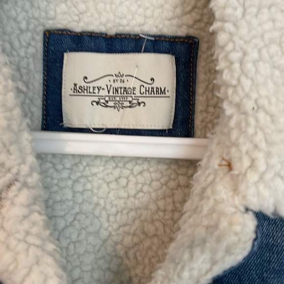 Women’s fabulous jeans blue bone line inside size  small - Picture 2 of 6